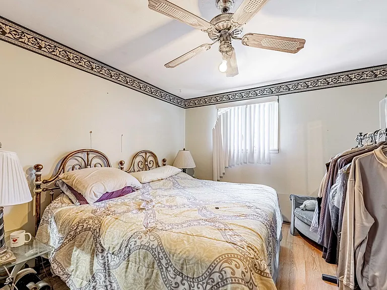 1317 Seeley Ave — Photo 7