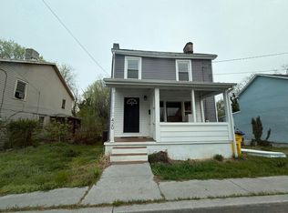 420 E North St, Charles Town, WV