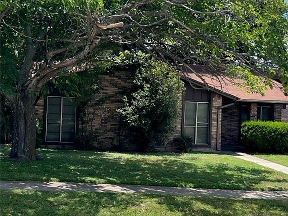 4th image of 616 Skyline Ave