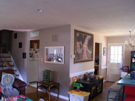 3rd image of 13 Briar Patch Pl