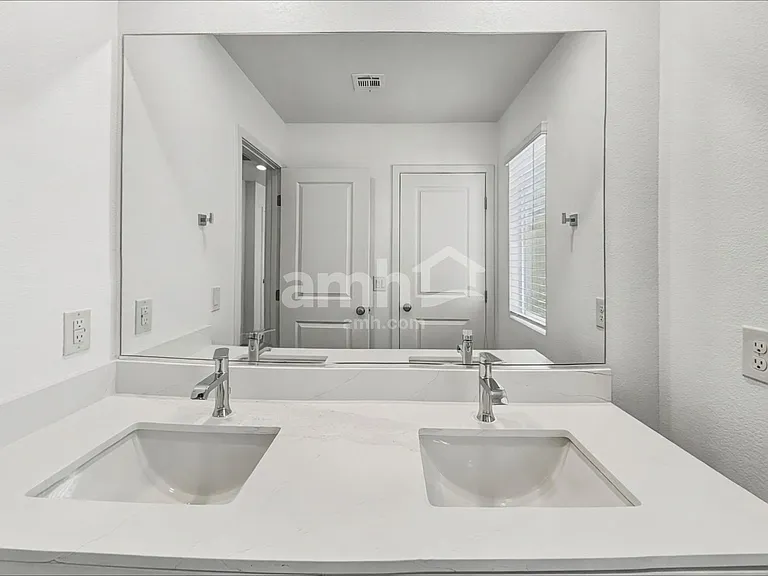 9579 Marchmont Rd — Photo 16