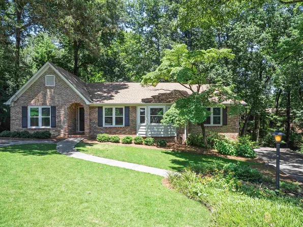 22 Fox Hollow Cir, Birmingham, AL 35226