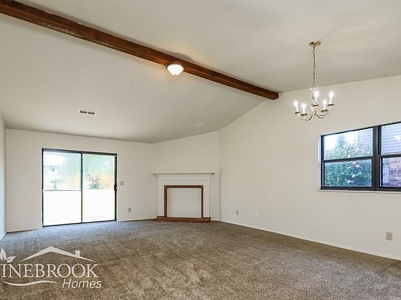 4th image of 6589 Rolling Glen Dr