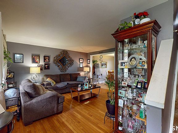 3rd image of 345 Goodwin Street