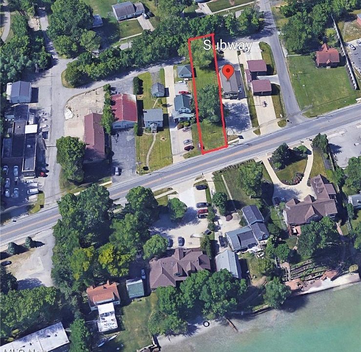 2nd image of E Lake Rd