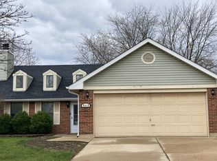 869 Wheatland Ln, Aurora, IL 60504