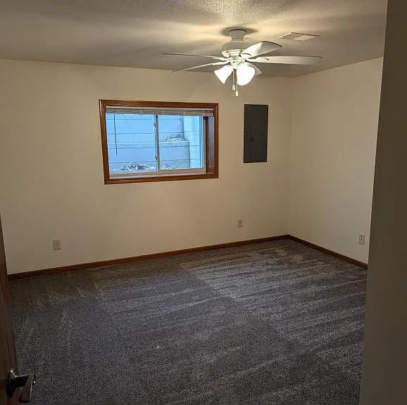 640 Angel Ct — Photo 10