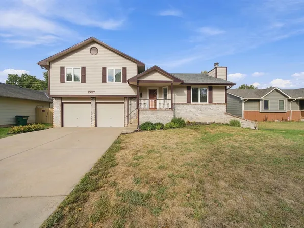1527 N Pine Grove St, Wichita, KS 67212