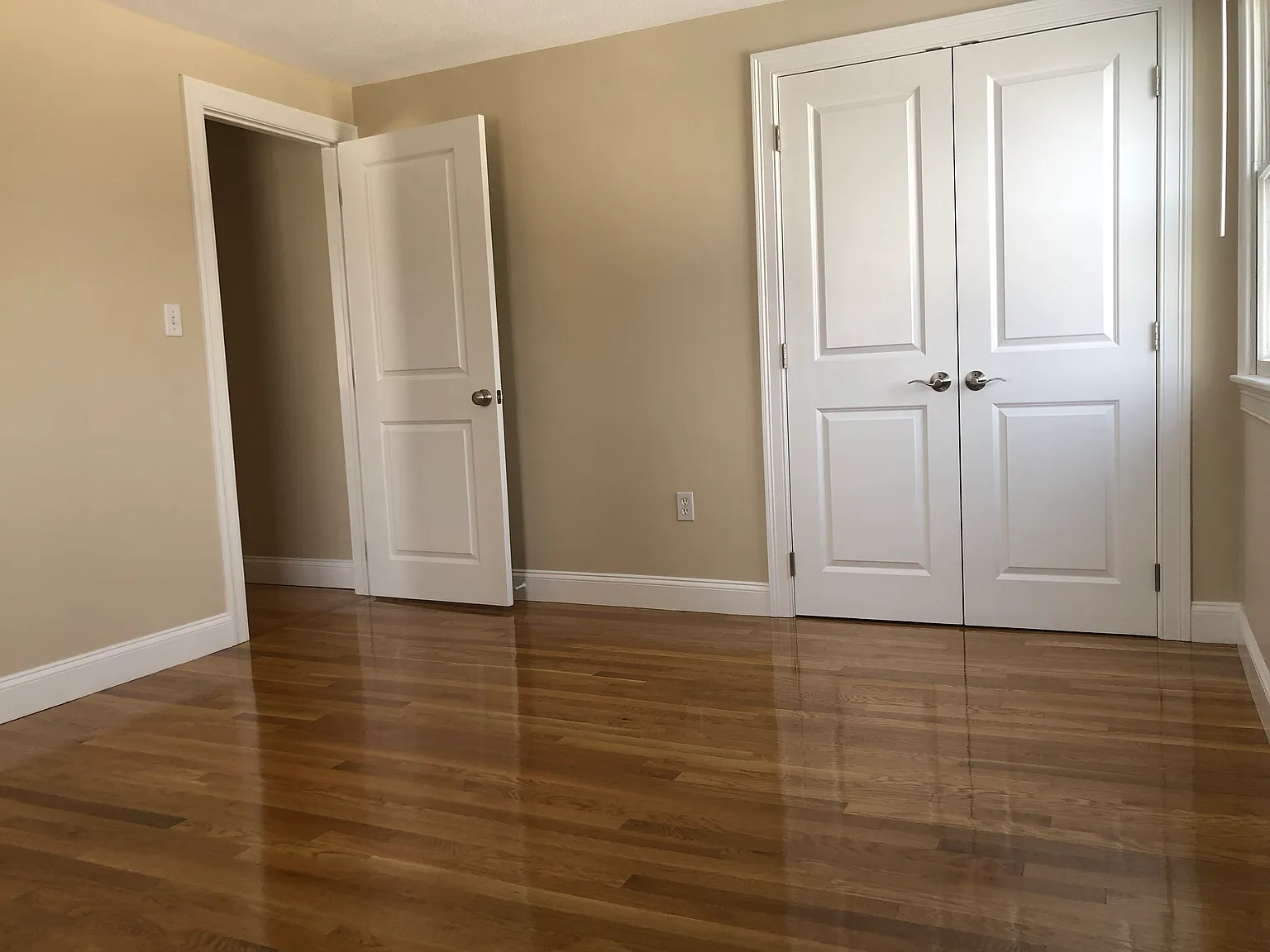 47 Lancaster Road — Photo 2