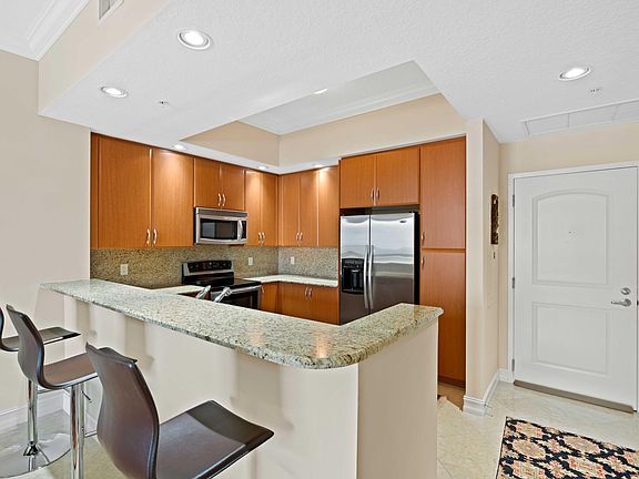 3rd image of 701 S Olive Ave APT 1425