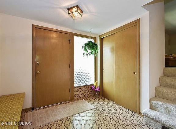 2nd image of 5509 La Palm Dr
