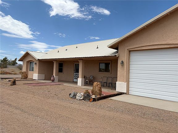 3rd image of 735 W Bradley Bay Drive