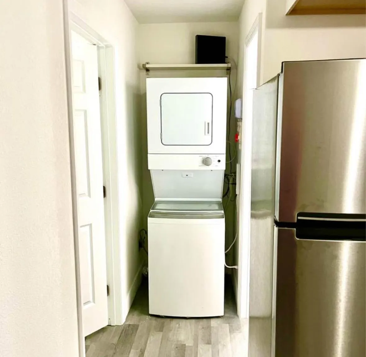 2 bed, 1000 sqft, $1,750 — Photo 1