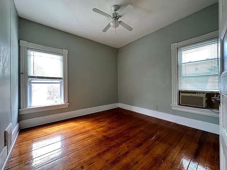 124 Almy St #2D — Photo 10