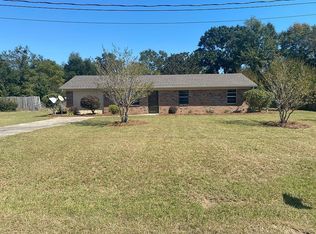 16 Deerfield Dr, Eufaula, AL 36027