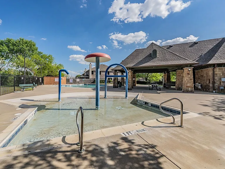9040 Weller Ln — Photo 49