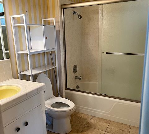 3rd image of 2319 Tioga Ave
