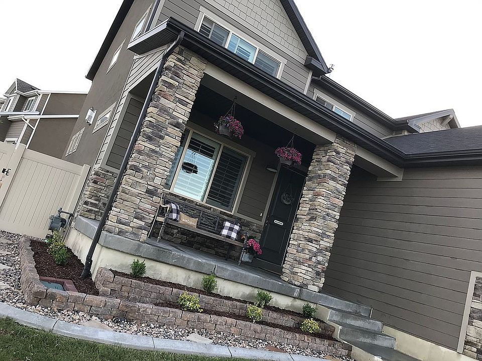 2nd image of 181 W Rosewood Dr