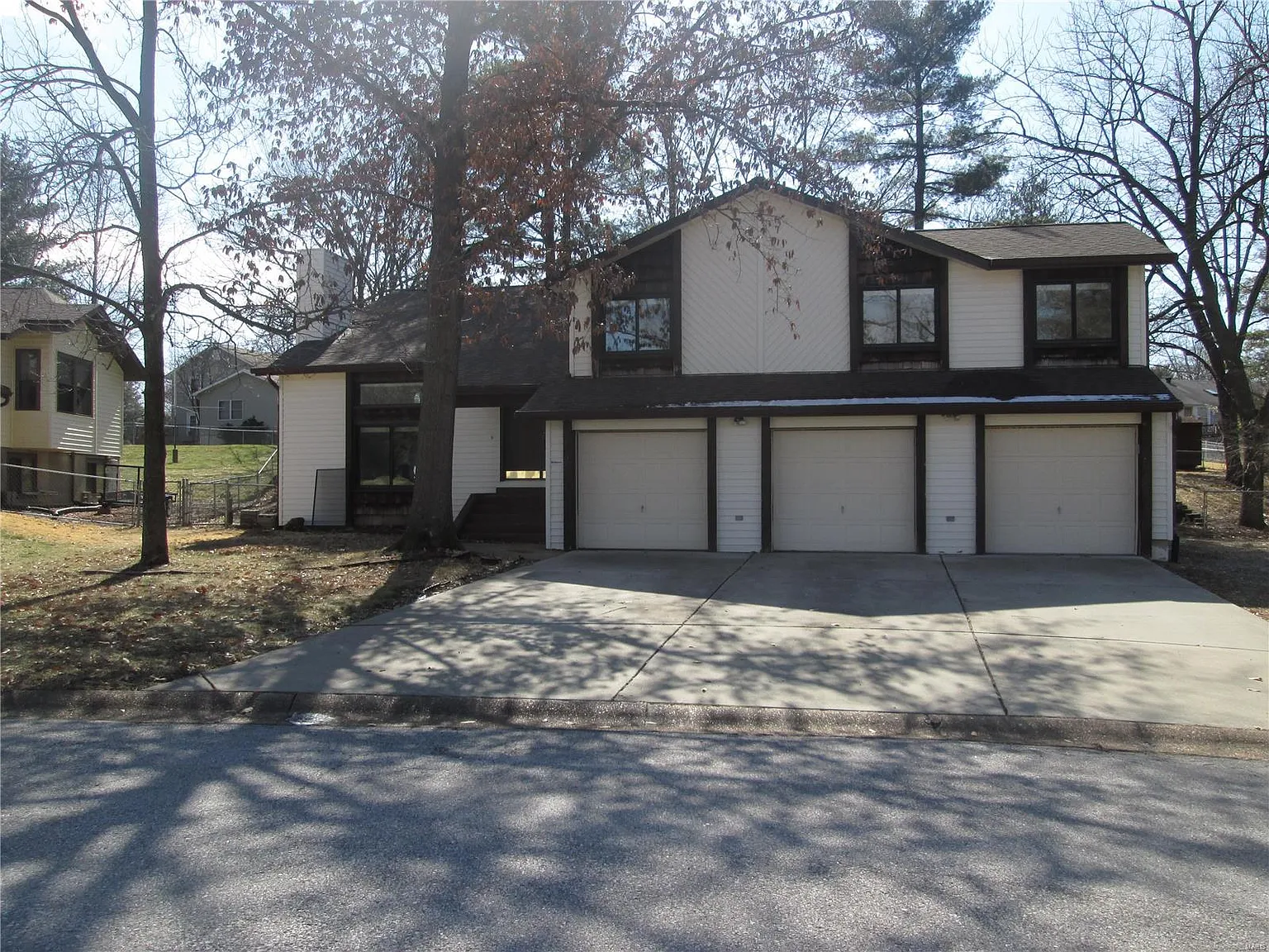 4 Long Branch Ct photo 1