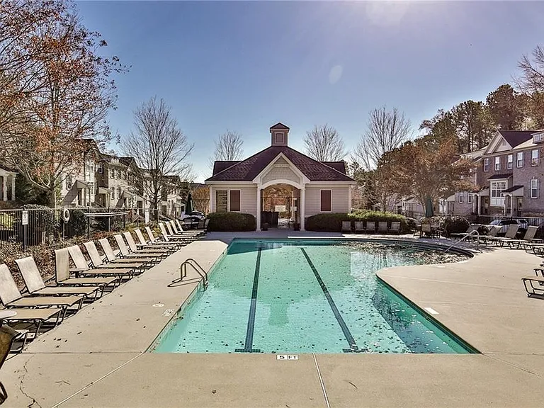 1934 Cobblestone Cir NE — Photo 2