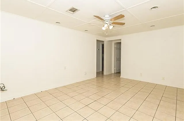2 bed, 1.0 bath, 690 sqft, $950 — Photo 3