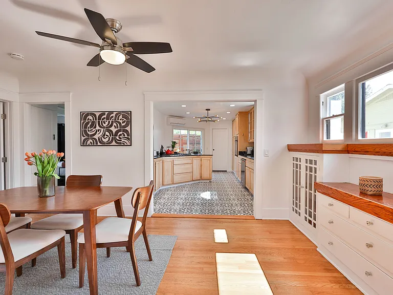 3407 N Mountain View Dr #1 — Photo 12