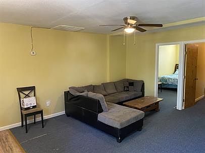 4th image of 1616 Marshall St Room B