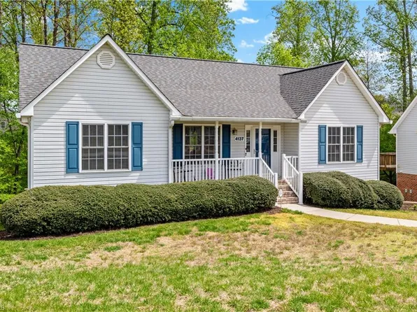 4137 Meredith Woods Ln, Winston Salem, NC 27107