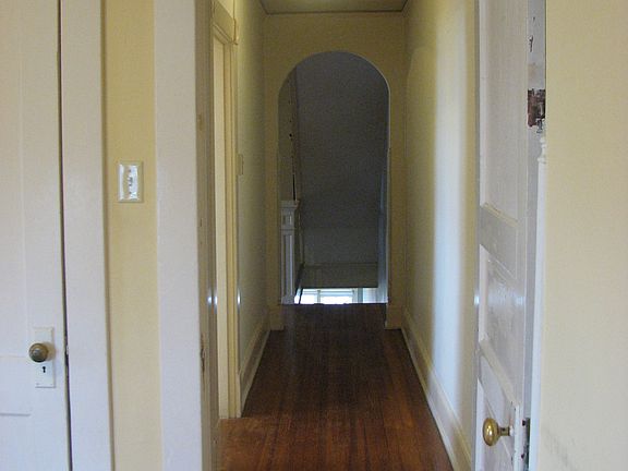 4th image of 1513 Rivermont Ave