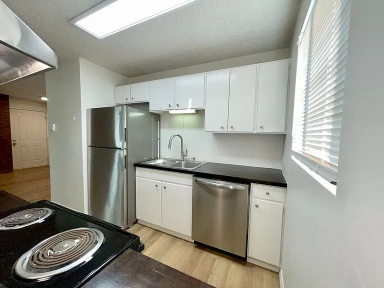 8909 E Liberty Ave — Photo 13