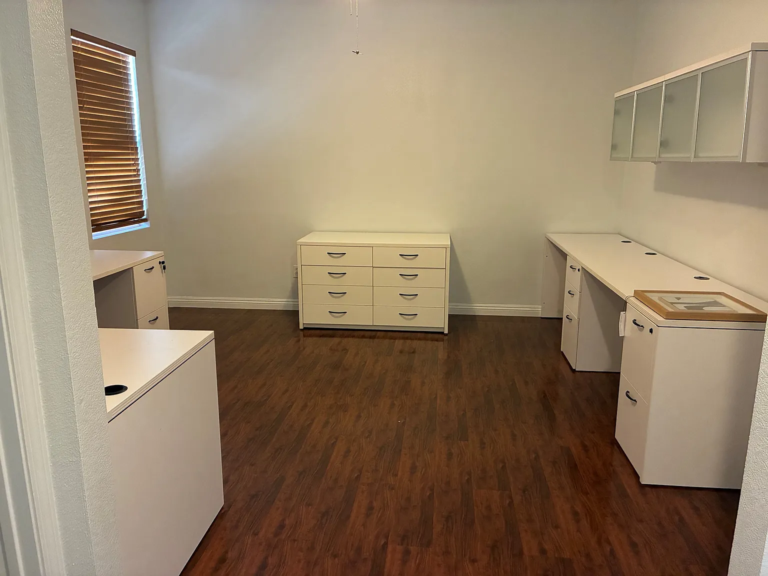 4 bed, 2.5 bath, 2850 sqft, $3,300 — Photo 4
