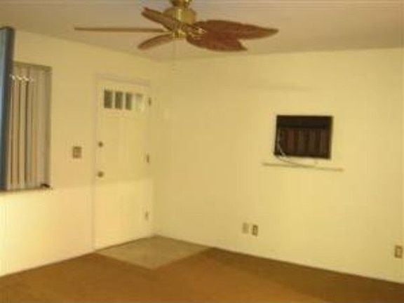 3rd image of 9198 Orangewood Dr