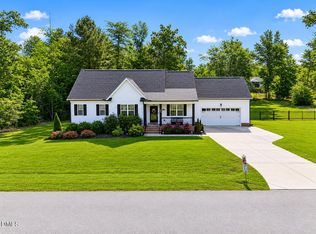 102 Golden Eagle Rdg, Zebulon, NC 27597