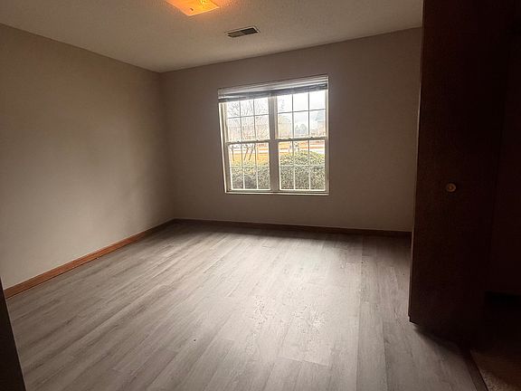 5th image of 104C Middle St #104