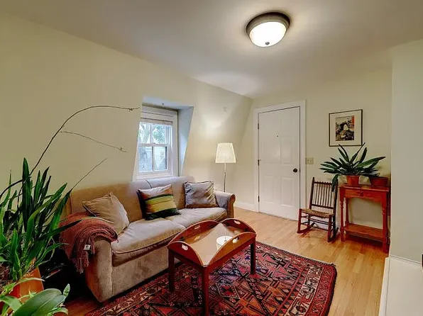 11 Young Orchard Ave #2, Providence, RI 02906