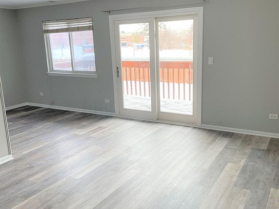 3rd image of 713 E Whispering Oaks Dr #713