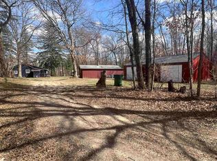 4372 Oak Beach Dr, Harrison, MI 48625