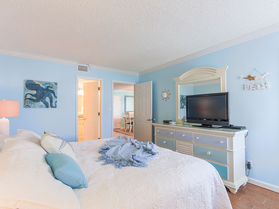 1st image of 510 Gulf Shore Dr Unit 515