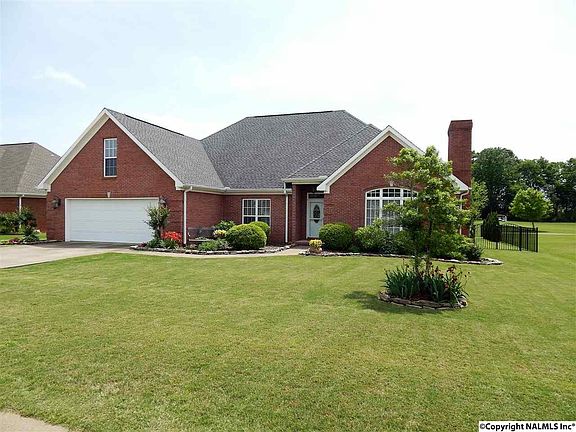 2nd image of 225 Plantation Springs Dr