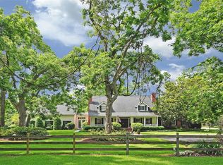 571 Jimmy Phillips Blvd, Angleton, TX 77515