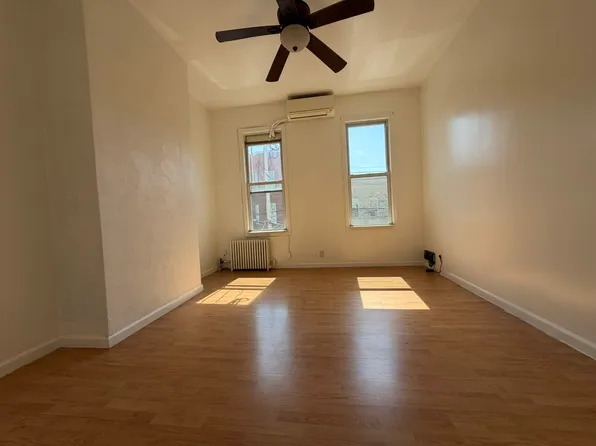 457 Grandview Ave APT 2L, Ridgewood, NY 11385