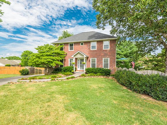 4th image of 1705 Wood Field Cir