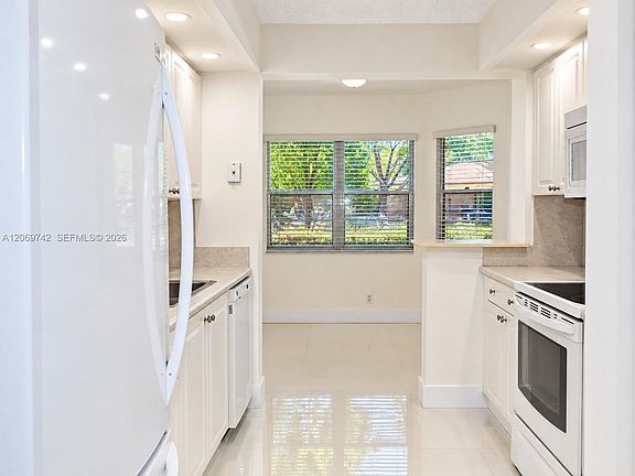 2nd image of 500 SW 130th Ter APT 109A