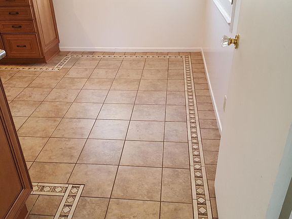 5th image of 258 Taylor Dr