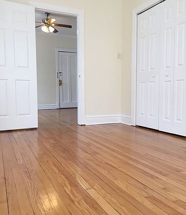 5th image of 3538 W Grace St APT 1
