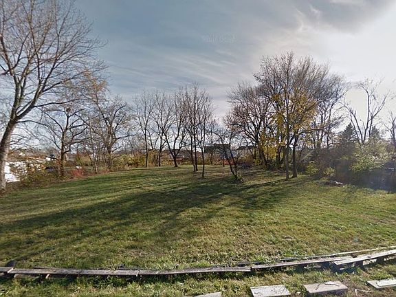2nd image of Plainview Dr