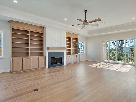 4th image of 2361 Storyteller Ct