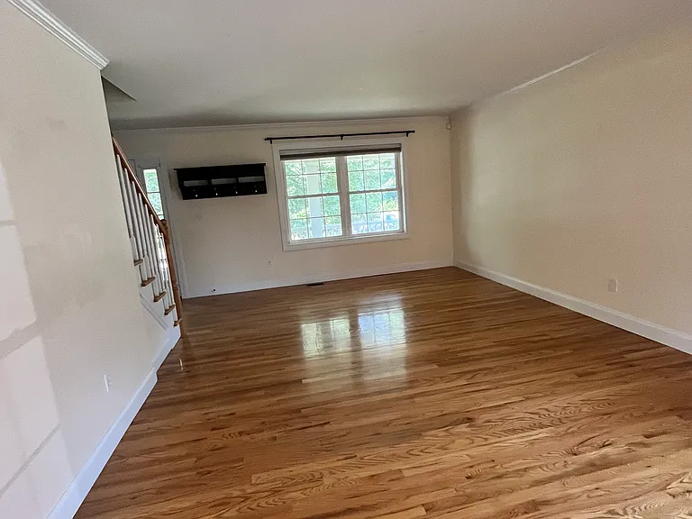 302 High St — Photo 6