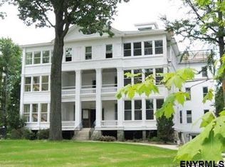 45 Greenfield Ave APT 22, Saratoga Springs, NY 12866