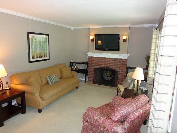 4th image of 945 Byland Dr